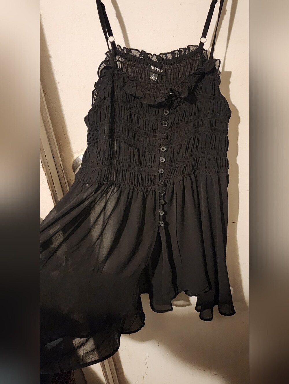 torrid Black Smocked Button-Front Chiffon Cami Top Size 0 (12)